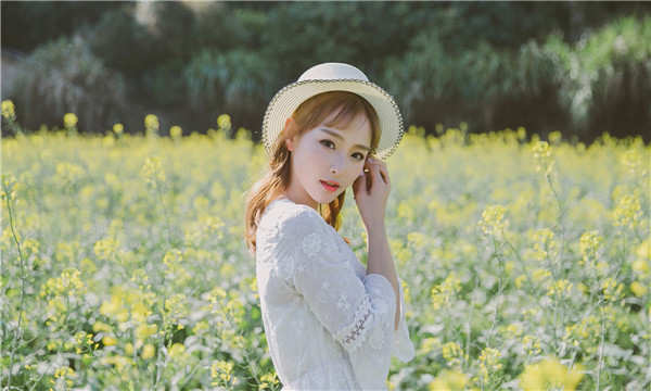 奉节标题：想找个女人帮忙生孩子的有效解决方案，助您圆梦家庭
